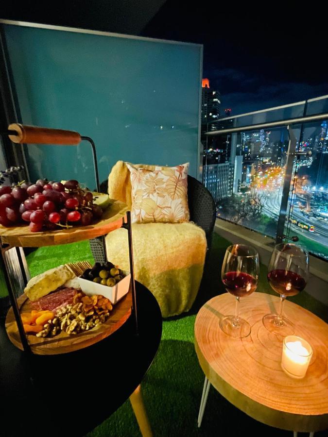 Cozy 1 bed Apt&Spa,Free Parking ,Phenomena Views Melbourne Zewnętrze zdjęcie
