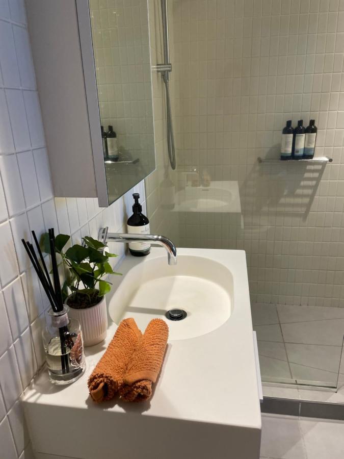 Cozy 1 bed Apt&Spa,Free Parking ,Phenomena Views Melbourne Zewnętrze zdjęcie
